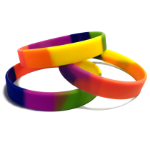 Braccialetti in silicone arcobaleno semplici in Italia